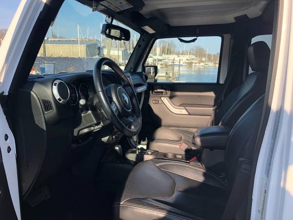 2017 Jeep Wrangler Unlimited Sahara - - by dealer for sale in Larchmont, NY – photo 10