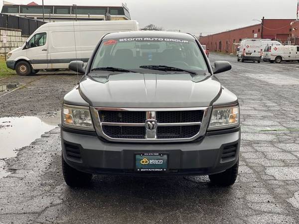 2008 Dodge Dakota Crew Cab - Financing Available! - cars & trucks -... for sale in Mamaroneck, NY – photo 4