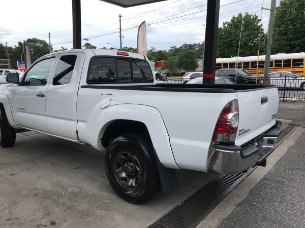 2009 Toyota Tacoma Pre Runner EXTRA Clean - - by for sale in Tallahassee, FL – photo 4