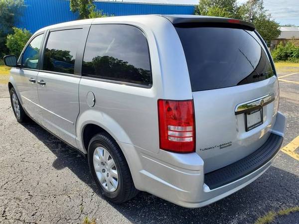 Chrysler Town & Country -Rebuild Your Credit Program-Approved! for sale in Waterford, MI – photo 5