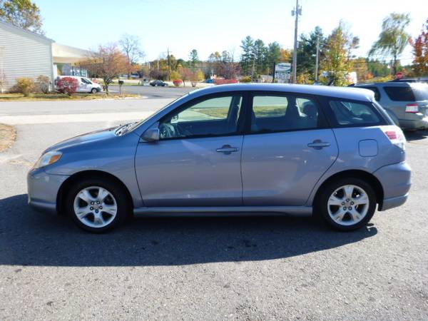 2005 TOYOTA MATRIX XR AUTOMATIC RUNS AND DRIVES GOOD-WHOLESALE PRICED for sale in Milford, ME – photo 2