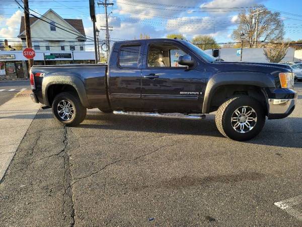 2007 GMC Sierra 1500SLE1 4dr Extended Cab 4WD 6 5 ft SB - cars & for sale in Milford, NY – photo 7