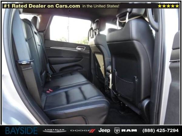 2017 Jeep Grand Cherokee Limited 4x4 suv Billet Silver Metallic for sale in Bayside, NY – photo 16
