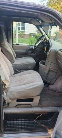2000 Chevrolet Chevy Astro Passenger Minivan 3D - FREE CARFAX ON... for sale in Los Angeles, CA – photo 7