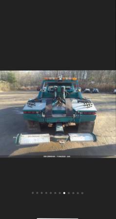 chevy 3500 tow truck - cars & trucks - by dealer - vehicle... for sale in Hartford, CT – photo 4