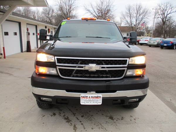 2007 Chevy Silverado 2500HD Crew Cab 4X4*New... for sale in CENTER POINT, IA – photo 3