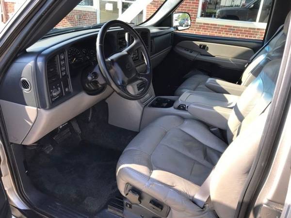 2000 *Chevrolet* *Tahoe* *LS* - cars & trucks - by dealer - vehicle... for sale in Medina, OH – photo 17