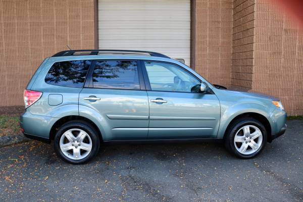 2009 Subaru Forester Premium AWD - 1 Owner - Clean Car Fax - 5 Speed for sale in Danbury, NY – photo 6