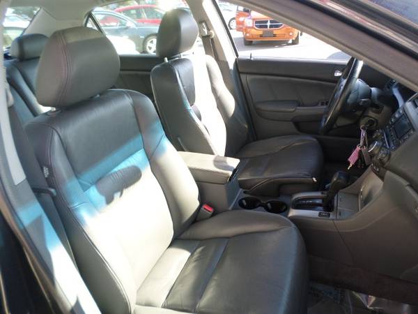 2005 Honda Accord EX V-6 Sedan AT BUY HERE PAY HERE - cars & trucks... for sale in High Point, NC – photo 14