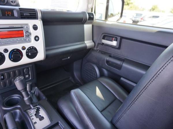 2013 Toyota FJ Cruiser 4x4 4WD sport utility SUV for sale in Sacramento , CA – photo 18