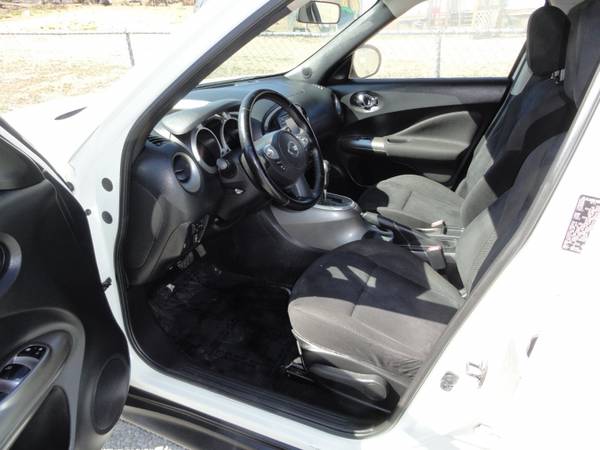 2012 Nissan JUKE 5d SL AWD 68K MILES - - by dealer for sale in Reno, NV – photo 3
