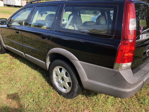 2002 Volvo V70T AWD wagon, 2.5 5 cyl. auto, $1600 firm - cars &... for sale in Raleigh, NC – photo 4