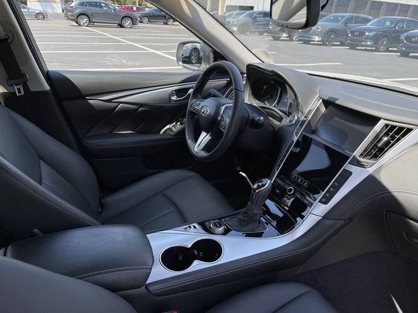2019 Infiniti Q50 Luxe 3 0T Complete stock No mods Loaded Low for sale in Longwood , FL – photo 8