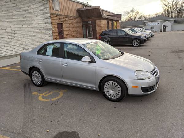 2008 Vw Jetta - cars & trucks - by dealer - vehicle automotive sale for sale in Evansdale, IA – photo 11