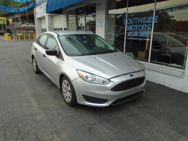 2016 Ford Focus SE *We're Safely Open for Business!* - cars & trucks... for sale in Pittsburgh, PA – photo 5