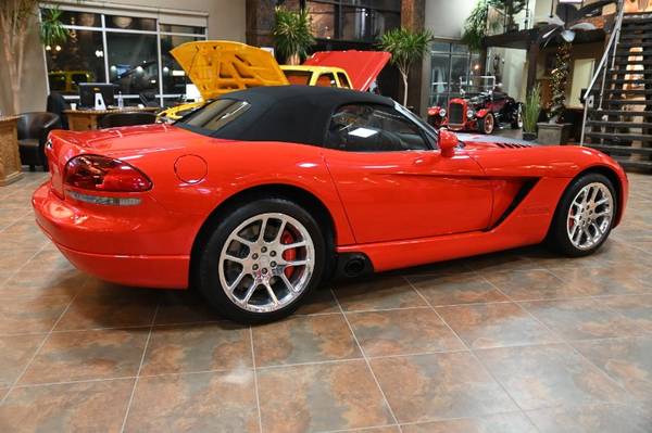 2004 Dodge Viper NOW $2,000 OFF! SRT10 - GORGEOUS LOW K !! Stock#... for sale in Winnipeg, CA – photo 4