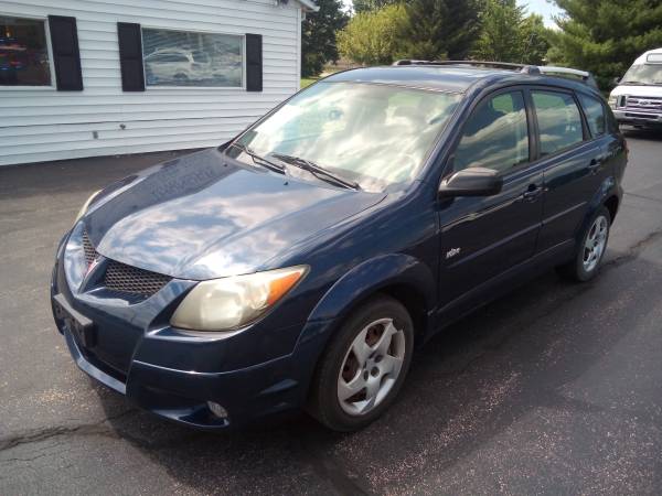 2004 Pontiac Vibe with Sunroof for sale in Springfield, IL – photo 2