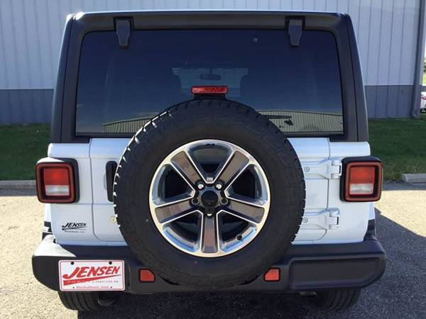 2020 Jeep Wrangler Unlimited Sahara suv White - - by for sale in Marshalltown , IA – photo 8