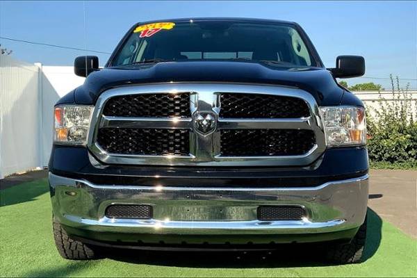 2017 Ram 1500 4x4 4WD Truck Dodge SLT Crew Cab 57 Box Crew Cab for sale in Bend, OR – photo 2