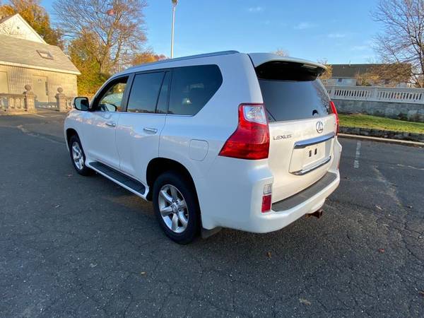 2010 Lexus GX 460 4WD 4dr -EASY FINANCING AVAILABLE - cars & trucks... for sale in Bridgeport, MA – photo 6