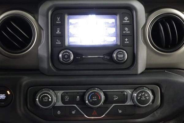 HEATED SEATS! HARD TOP! 2019 Jeep WRANGLER SPORT S 4X4 4WD SUV for sale in Clinton, KS – photo 11