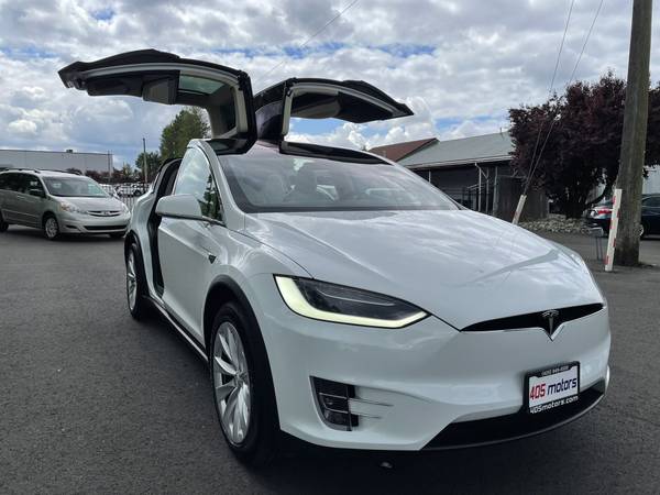 2017 Tesla Model X-8358 Miles! - - by dealer - vehicle for sale in Woodinville, WA – photo 4