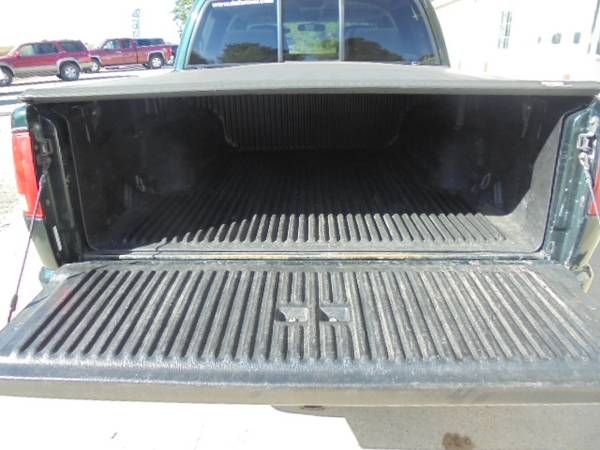 2002 Chevy S10 LS Crew Cab 4X4**New Tires/Sharp**{www.dafarmer.com} for sale in CENTER POINT, IA – photo 6