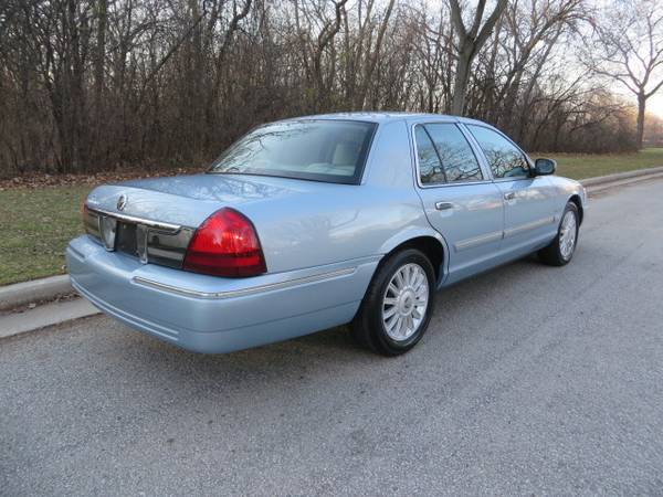 2010 Mercury Grand Marquis LS Ultimate Edition-29,000 MILES! NEW... for sale in West Allis, WI – photo 5