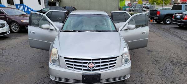 2008 Cadillac DTS - - by dealer - vehicle automotive for sale in Pontiac, MI – photo 17