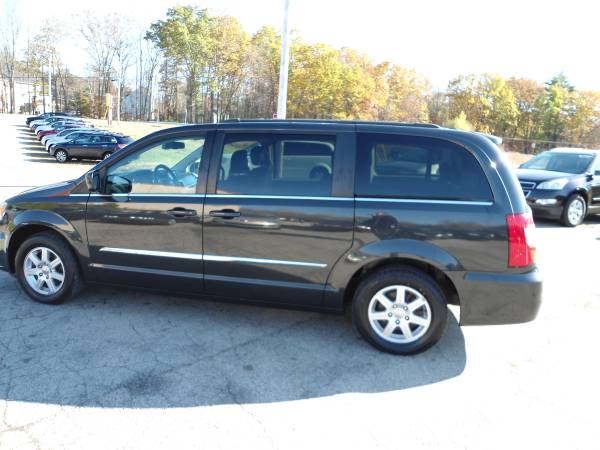 Chrysler Town Country Van Leather New Tires **1 Year Warranty** -... for sale in Hampstead, MA – photo 9