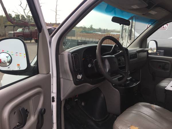 2001 Chevrolet Express G2500 Low Miles - - by dealer for sale in Wisconsin Rapids, WI – photo 10