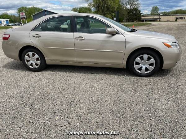 2009 Toyota Camry LE 5-Spd AT - - by dealer - vehicle for sale in Fort Atkinson, WI – photo 5