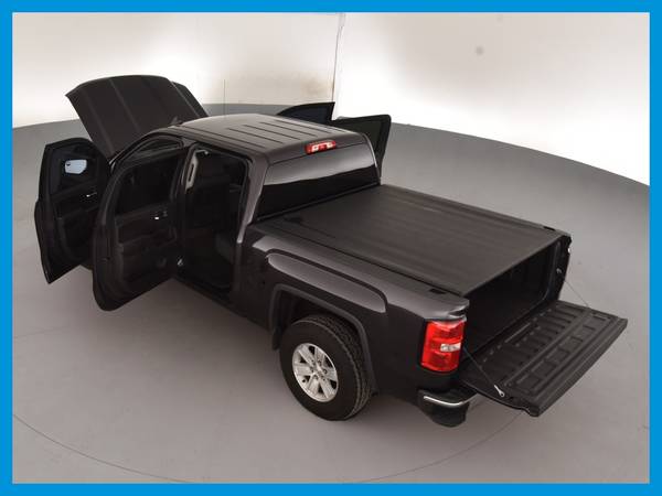 2015 GMC Sierra 1500 Crew Cab SLE Pickup 4D 6 1/2 ft pickup Gray for sale in Springfield, MA – photo 17