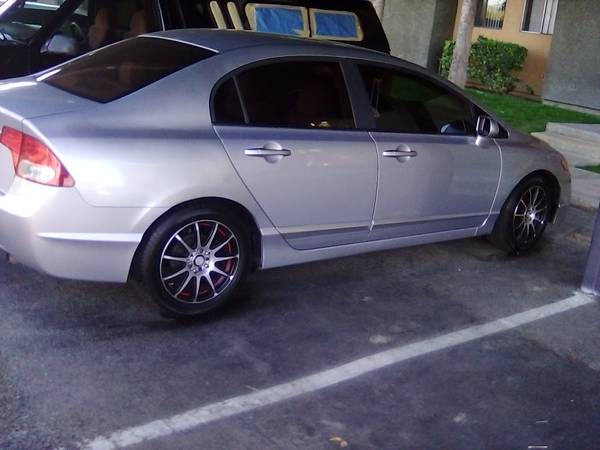 2010 HONDA CIVIC!! CLEAN TITLE!! - cars & trucks - by owner -... for sale in Indio, CA – photo 2