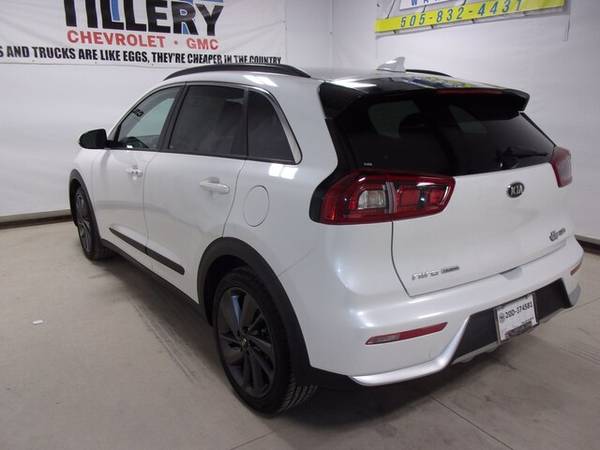 2017 Kia Niro Touring Launch Edition - cars & trucks - by dealer -... for sale in Moriarty, NM – photo 5