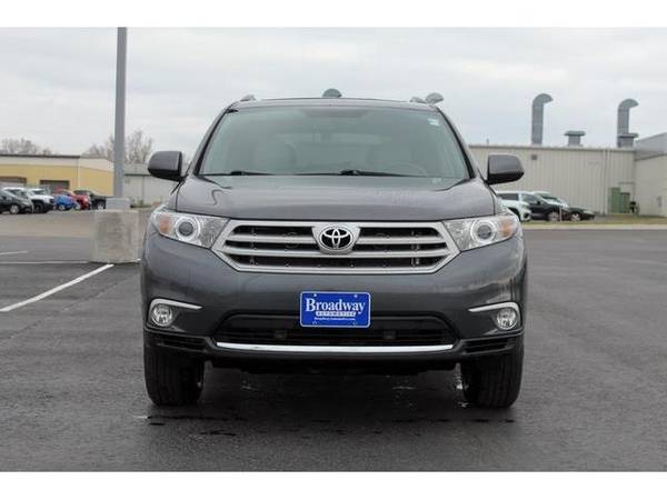 2012 Toyota Highlander SUV SE - Toyota Magnetic Gray Metallic - cars for sale in Green Bay, WI – photo 17
