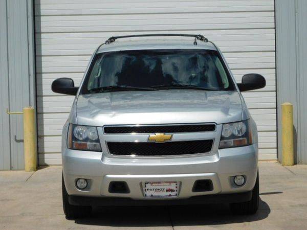2014 Chevrolet Chevy Suburban LT 1500 4WD - MOST BANG FOR THE BUCK! for sale in Colorado Springs, CO – photo 2