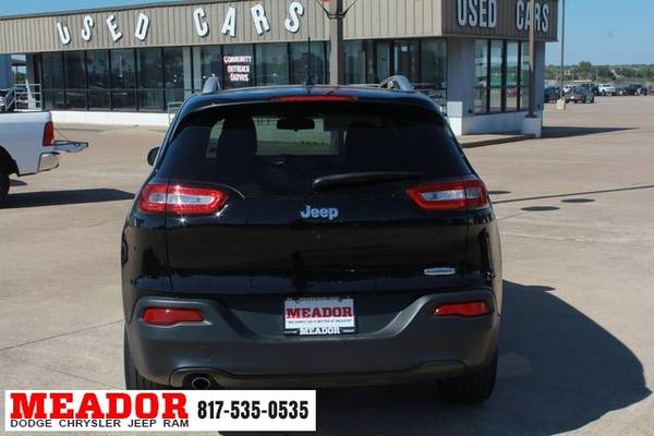 2018 Jeep Cherokee Latitude Plus - Must Sell! Special Deal!! for sale in Burleson, TX – photo 4