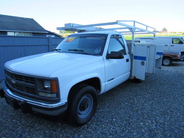 1995 Chevy Utility Box Truck 5, 999 - - by dealer for sale in Pacific, WA – photo 2
