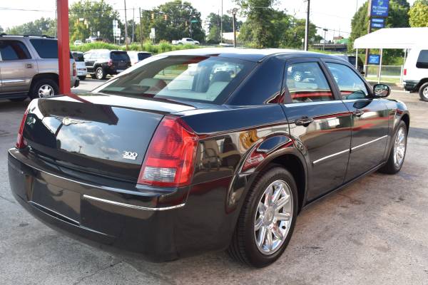 2006 CHRYSLER 300 TOURING V6 WITH LEATHER for sale in Greensboro, NC – photo 5