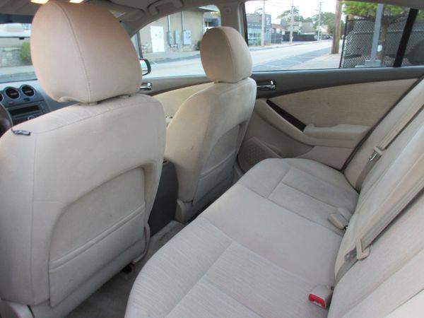 2010 Nissan Altima 4dr Sdn I4 CVT 2.5 S ***Guaranteed Financing!!! for sale in Lynbrook, NY – photo 13