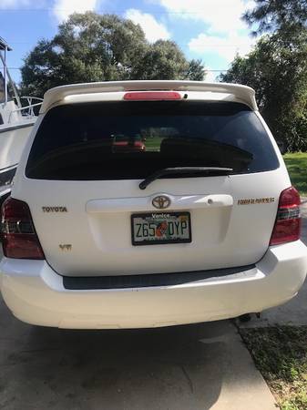 Toyota Highlander 2004 - cars & trucks - by owner - vehicle... for sale in Venice, FL – photo 3