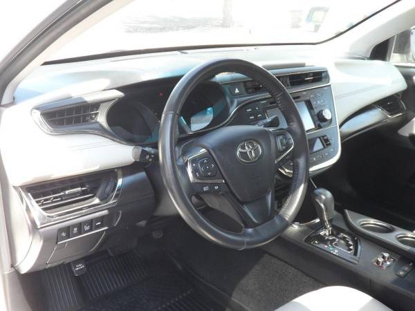 2018 Toyota Avalon Hybrid XLE Premium 4dr Sedan - No Dealer Fees! for sale in Colorado Springs, CO – photo 12