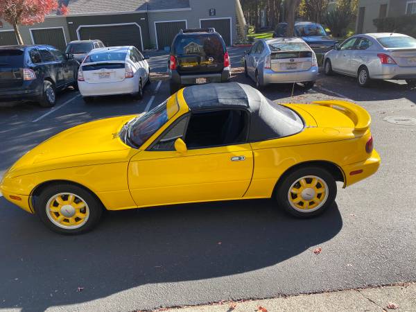 1992 Mazda Miata (Only-70K-Original) Garage-Kept (Time-Capsule) -... for sale in Pleasant Hill, CA – photo 2