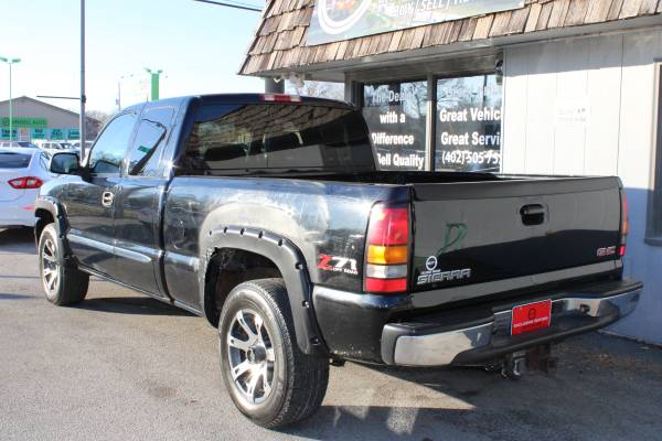 2004 GMC Sierra-1500 SLT 4dr Extended Cab 4WD, Clean, Great Price -... for sale in Omaha, NE – photo 7