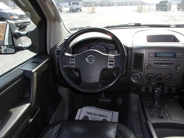 2004 Nissan Titan LE King Cab 4WD - - by dealer for sale in York, PA – photo 9