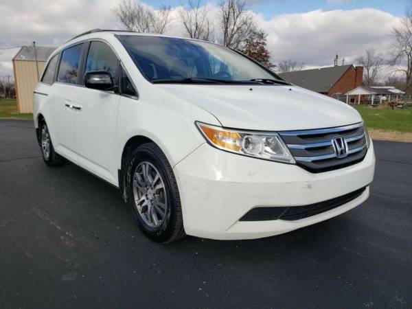2011 Honda Odyssey Touring - cars & trucks - by owner - vehicle... for sale in Scottsburg, KY – photo 8