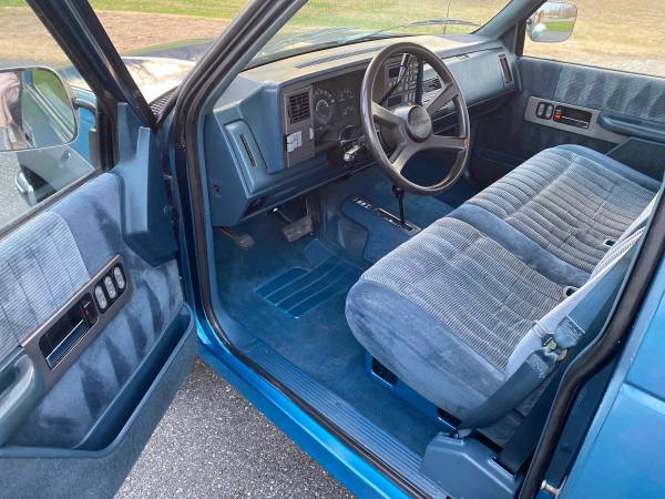 Beautiful original 1990 Chevrolet Silverado 1500 4x4 - cars & trucks... for sale in Bel Air, MD – photo 11