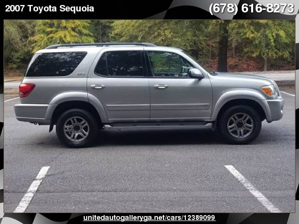 2007 Toyota Sequoia SR5 4dr SUV 4WD Financing Available! for sale in Suwanee, GA – photo 11