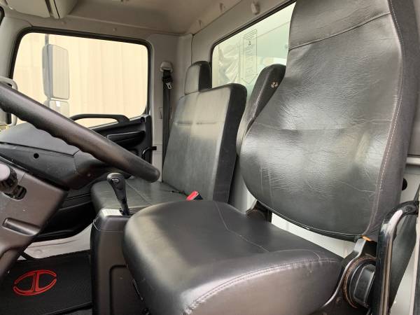2016 Hino 268 26' 102, 103 Box Alum Lift 184K miles - cars & trucks... for sale in Lewisville, TX – photo 3